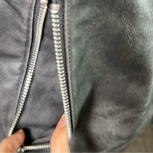 Universal Thread Women's Classic Moto Faux Leather Jacket Black Size M - Picture 5 of 11